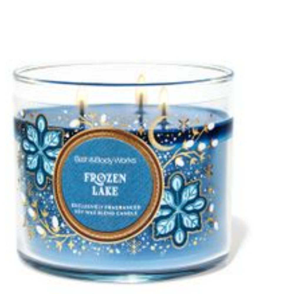 Bath & Body Works Frozen Lake Blue and Gold Candle